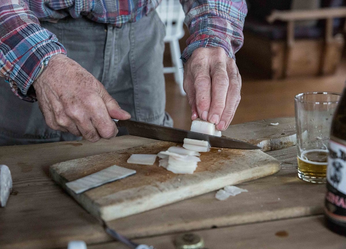 boat-magazine-12-whale