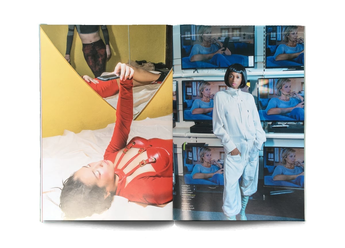 sofa-magazine-cyberlove-fashion