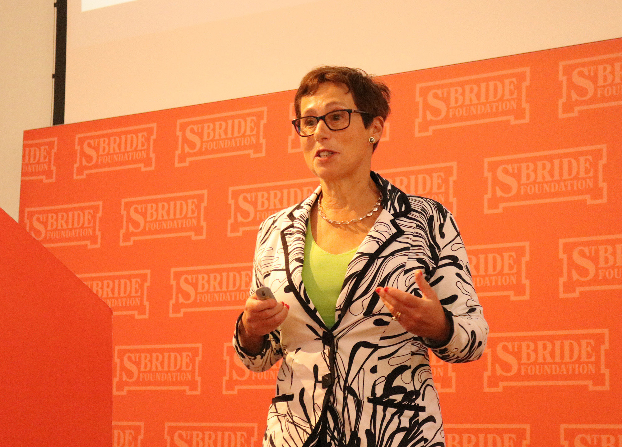 Reading Magazines event Sharon Maxwell Magnus